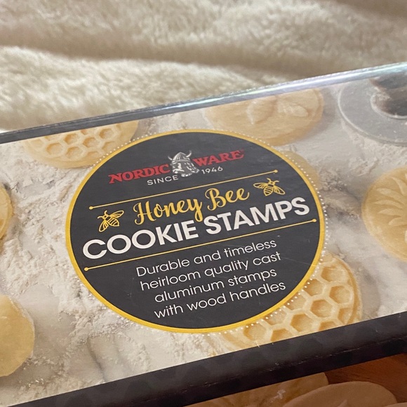 Nordic Ware Honey Bee Cookie Stamps - full set of 3 with box - Picture 1 of 5